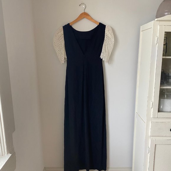 Vintage Black Formal Dress w/ white lace sleeves ✨ - Picture 2 of 2